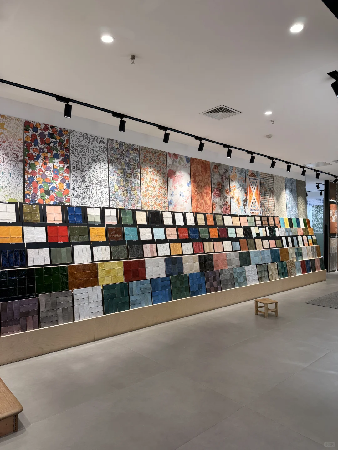 成都宝藏瓷砖店！实体店的服务，网购的价格⚡️