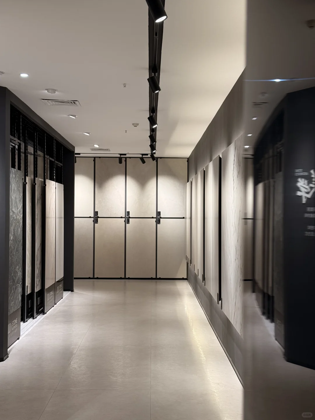 成都宝藏瓷砖店！实体店的服务，网购的价格⚡️