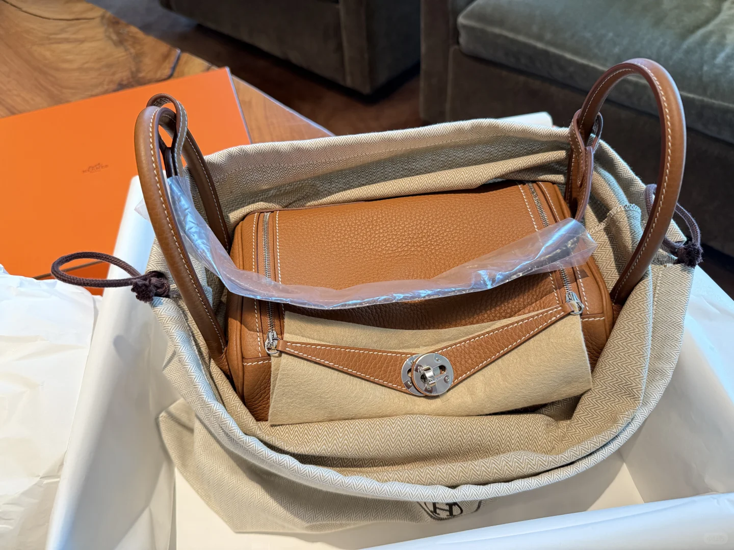 香港H walk in 金棕银 0配