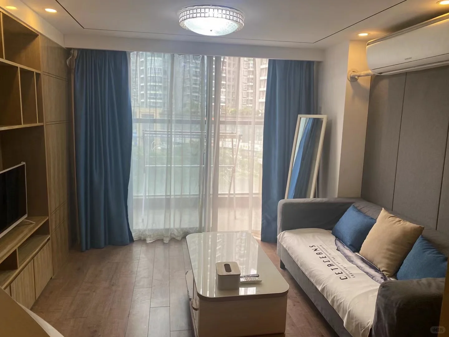 出租：康康谷独立两房两厅带阳台、价格3600