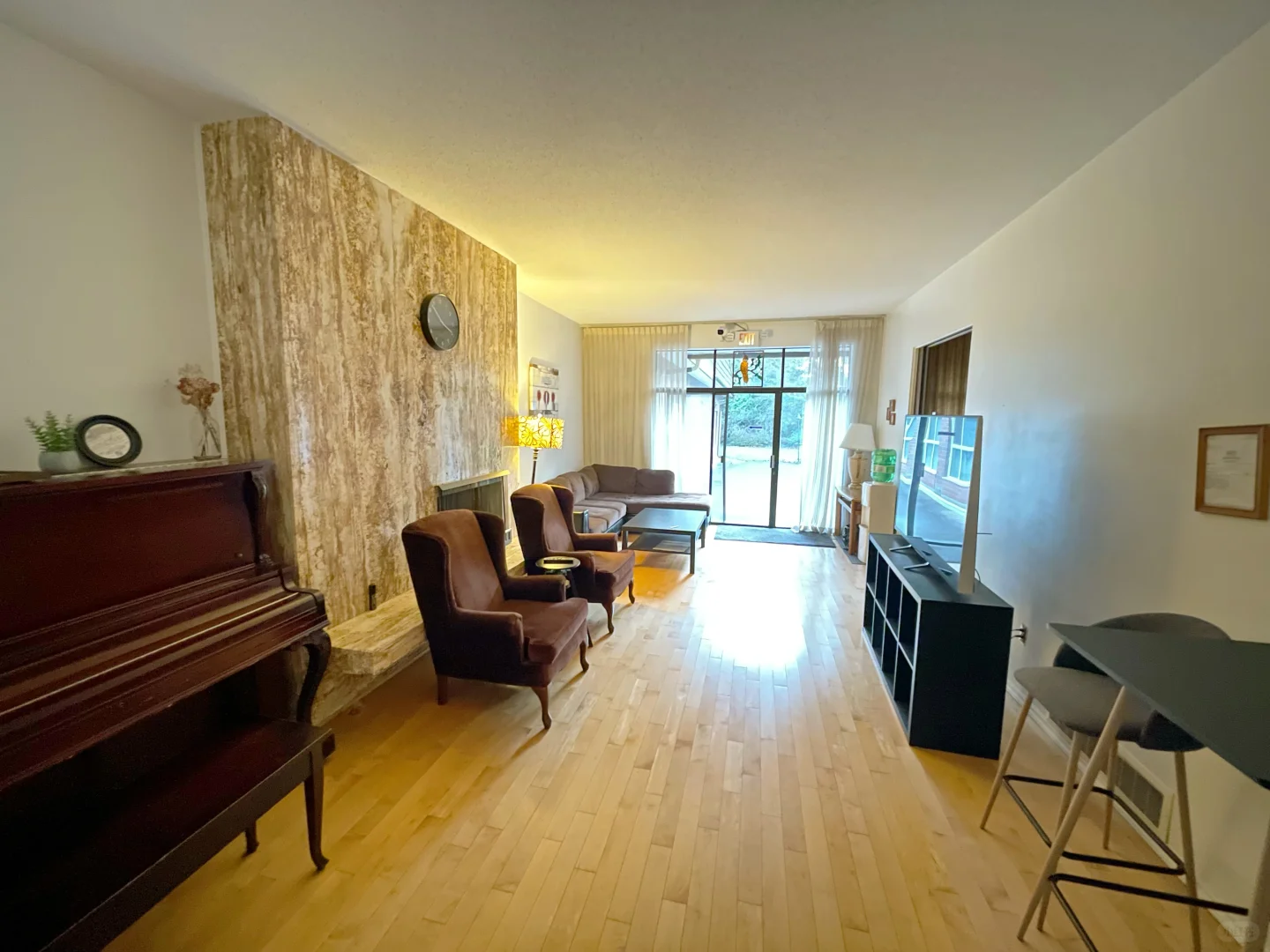 这么低的价格就能租到温西二楼独卫大套房