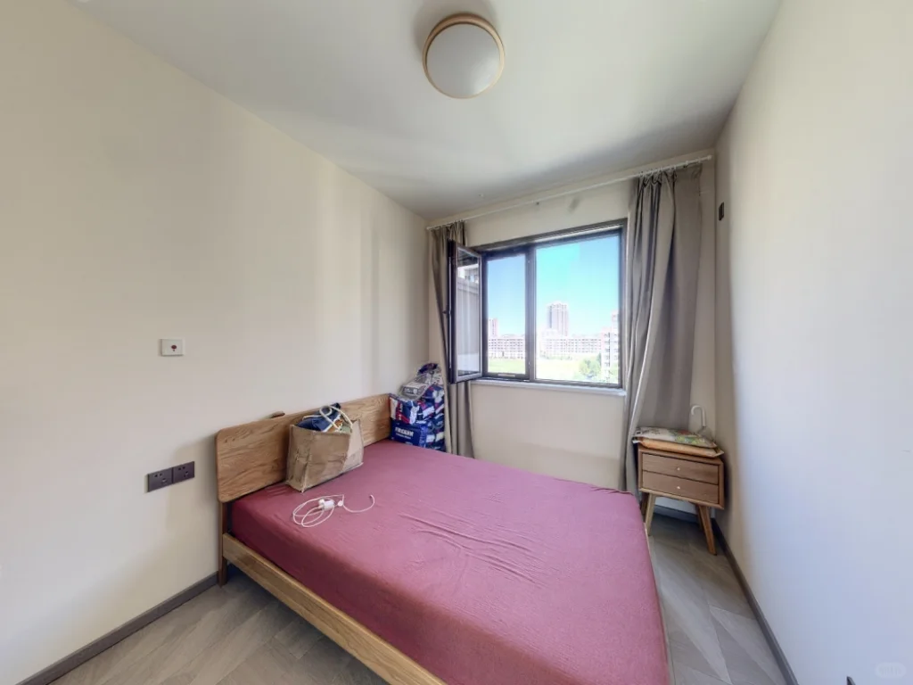 西青区四室洋房业主刚降20万，喜欢的来