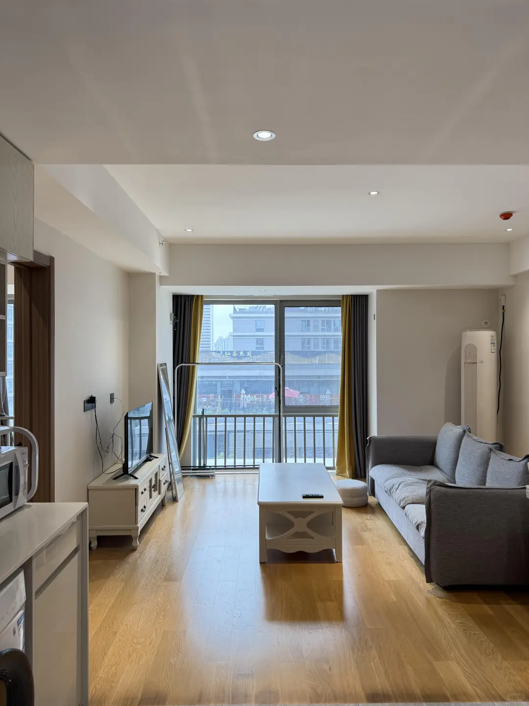 8/13号线成山路站一室一厅2280价格好商量