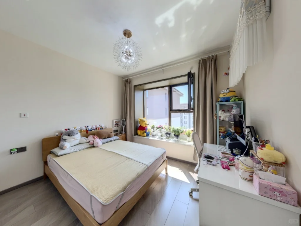 西青区四室洋房业主刚降20万，喜欢的来