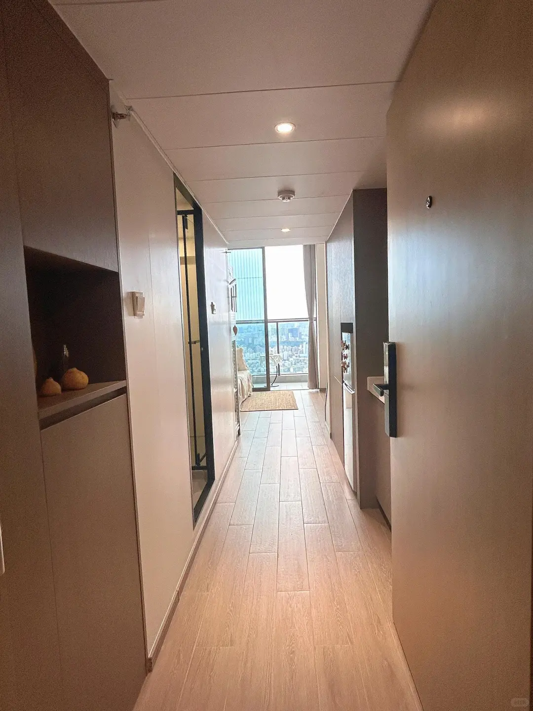 6号线高青路站附近一室一厅2580