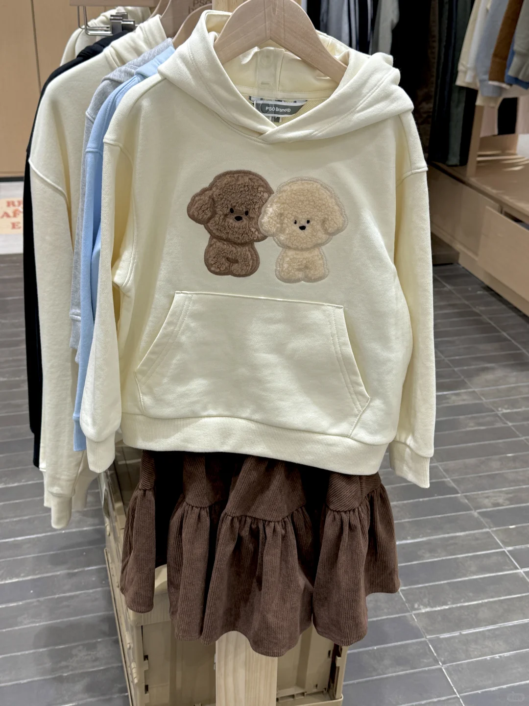 逛到一家好可爱的小店 我真的很难拒绝啊…🥹