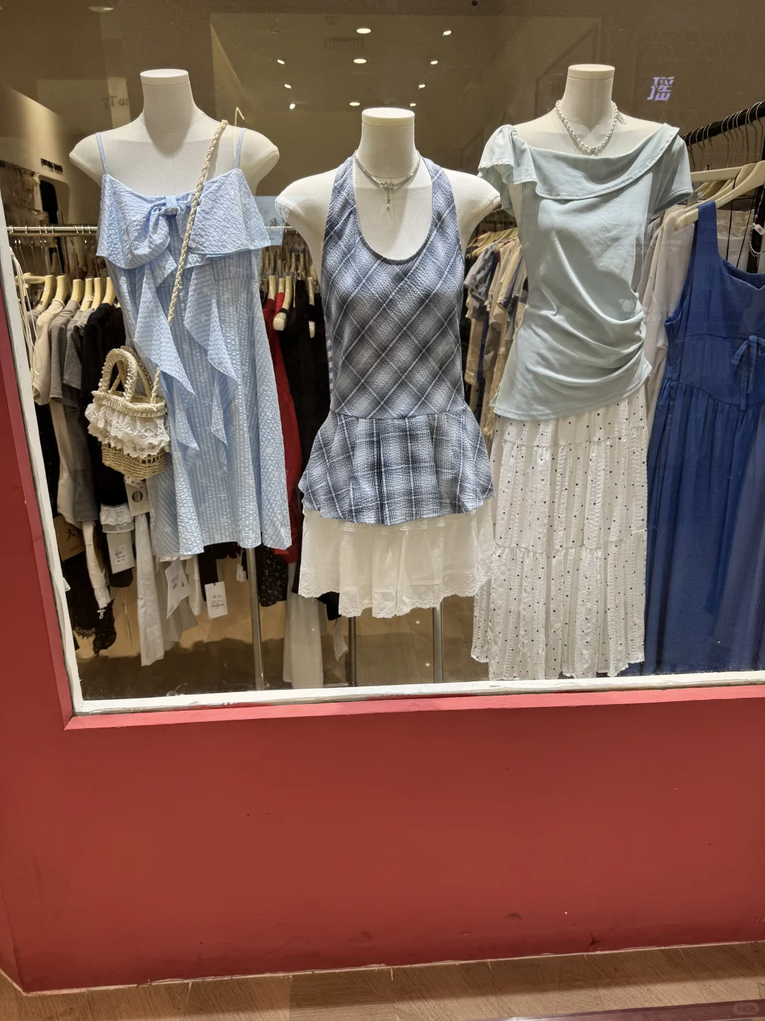 不会还有人不知道这家大码店全场夏款特价啦