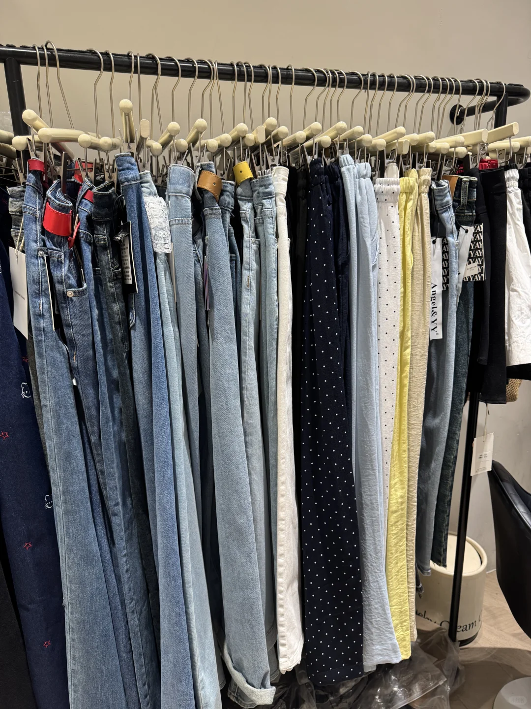 不会还有人不知道这家大码店全场夏款特价啦