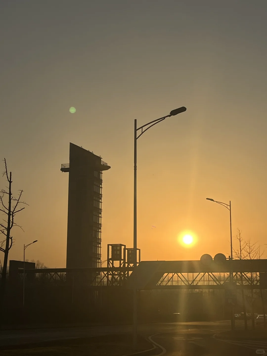 存在很多问题但没有及时修正