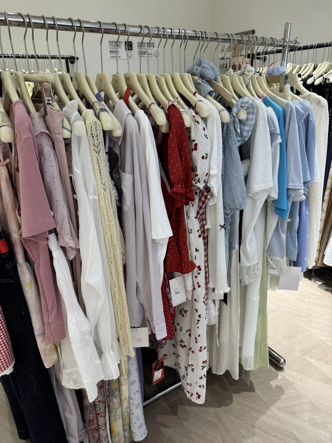 不会还有人不知道这家大码店全场夏款特价啦