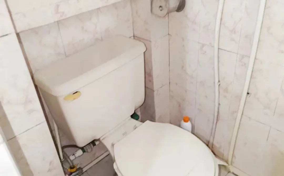 翠苑一区清爽两室学院路地铁价格2000整