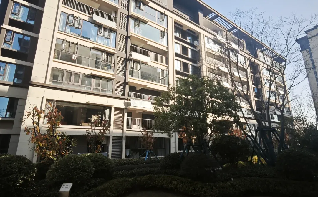 是的，横店的价格很香✨