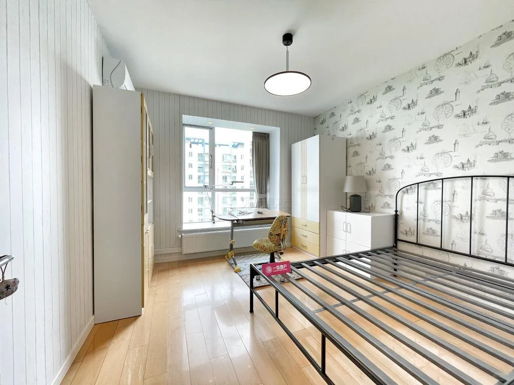 蔚蓝城市花园三室暖色调 装修新 价格有惊喜