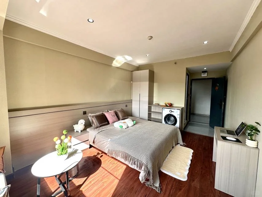 精装一居室大床房🈚️中介费800