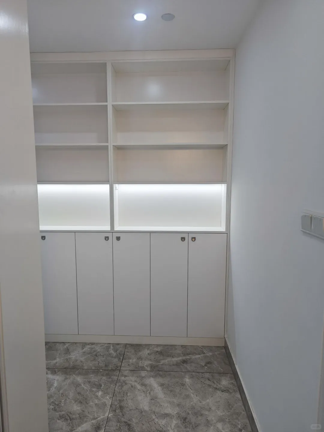 青羊区2300精装套一！！！