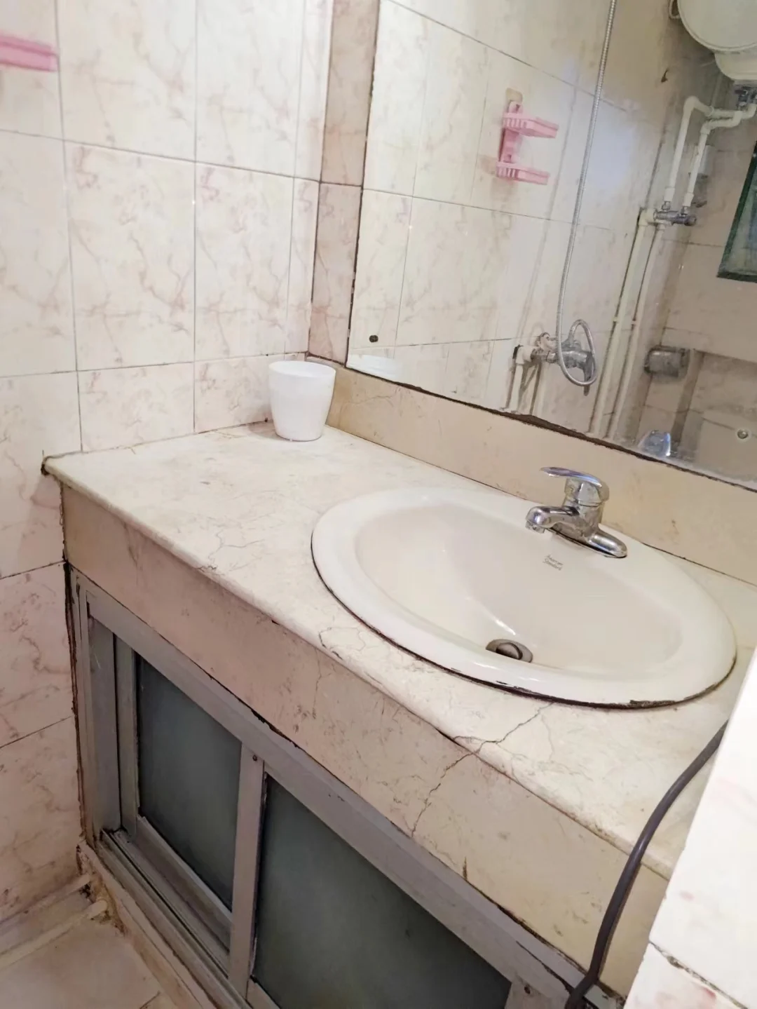 翠苑一区清爽两室学院路地铁价格2000整