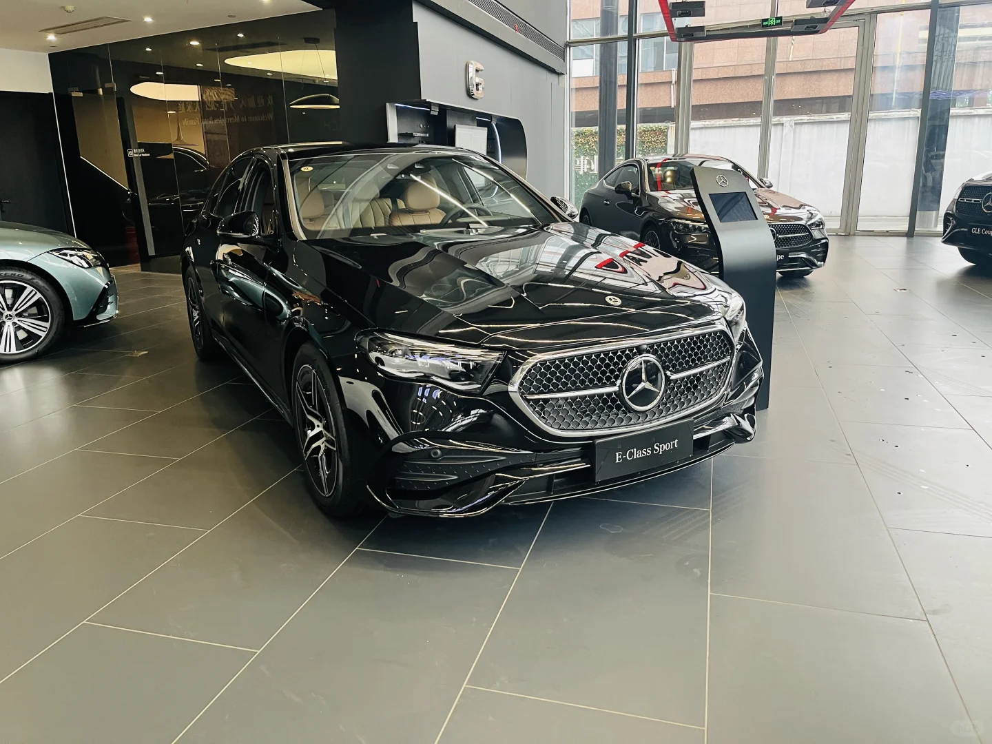 武汉奔驰销售，双十二价格击穿湖北省