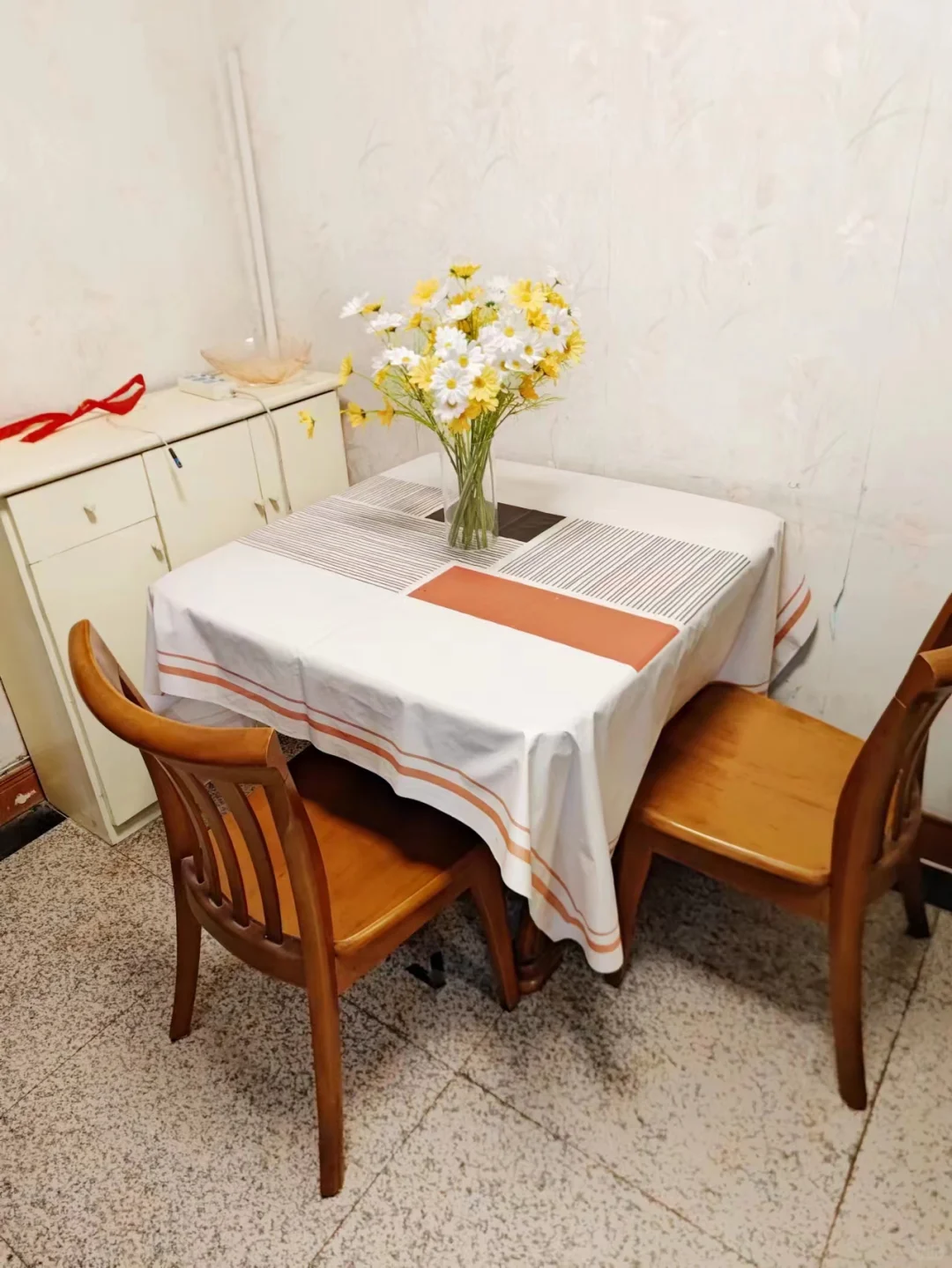 翠苑一区清爽两室学院路地铁价格2000整