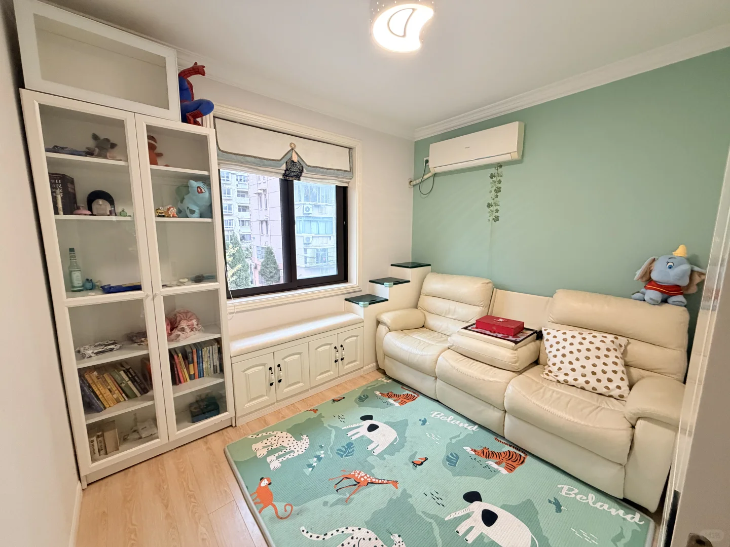 七号线 业主自住精装修一房二厅，价格实惠