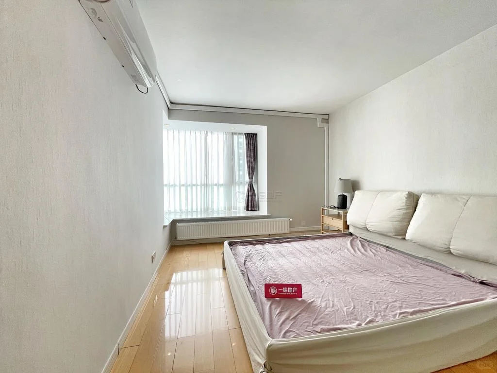 蔚蓝城市花园三室暖色调 装修新 价格有惊喜