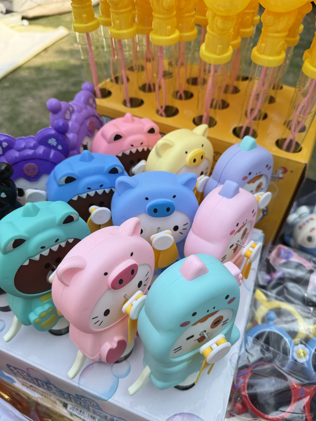 别看我的摊位不起眼！可是它真的很来财