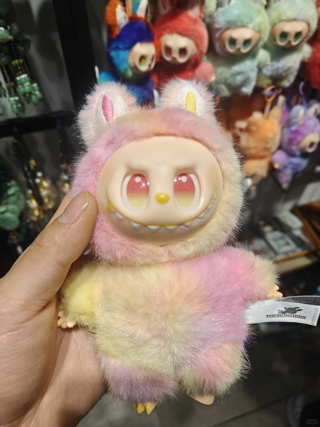 15块钱一个拉布布 现在都这么便宜了嘛