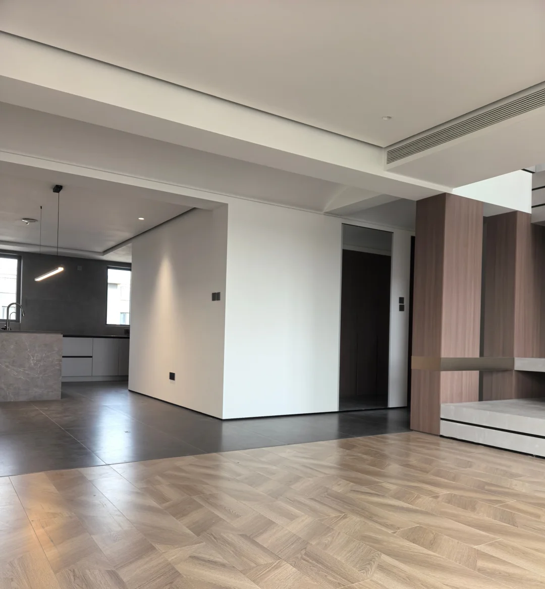 沈阳新市府全新装修，顶跃复式带露台