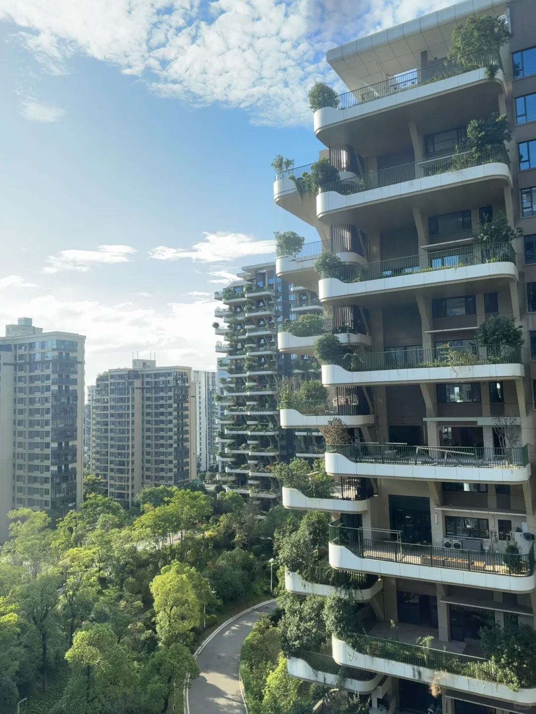 原价1.4w，现4999起总价90w买182平花园云墅