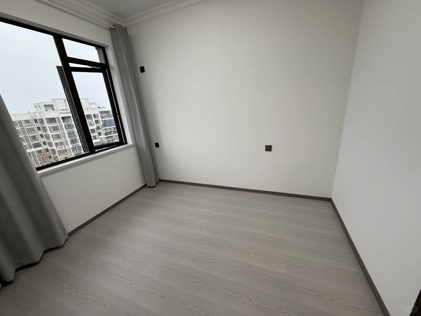 湘潭二手房 | 步步高新天地瑞府五居室