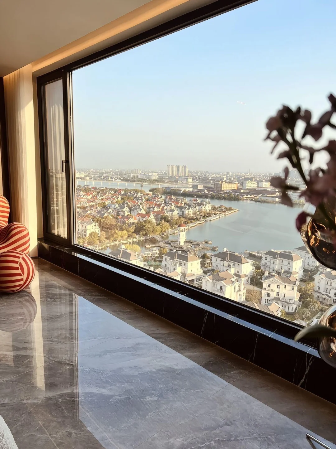 东湖湖景房比你想象的要便宜！不比三年前