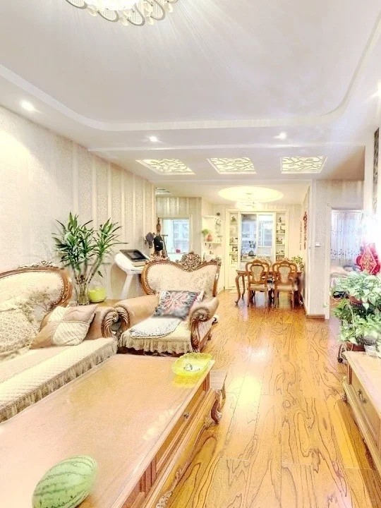 🏠精装捡漏西八路113平三室好楼层仅需50万