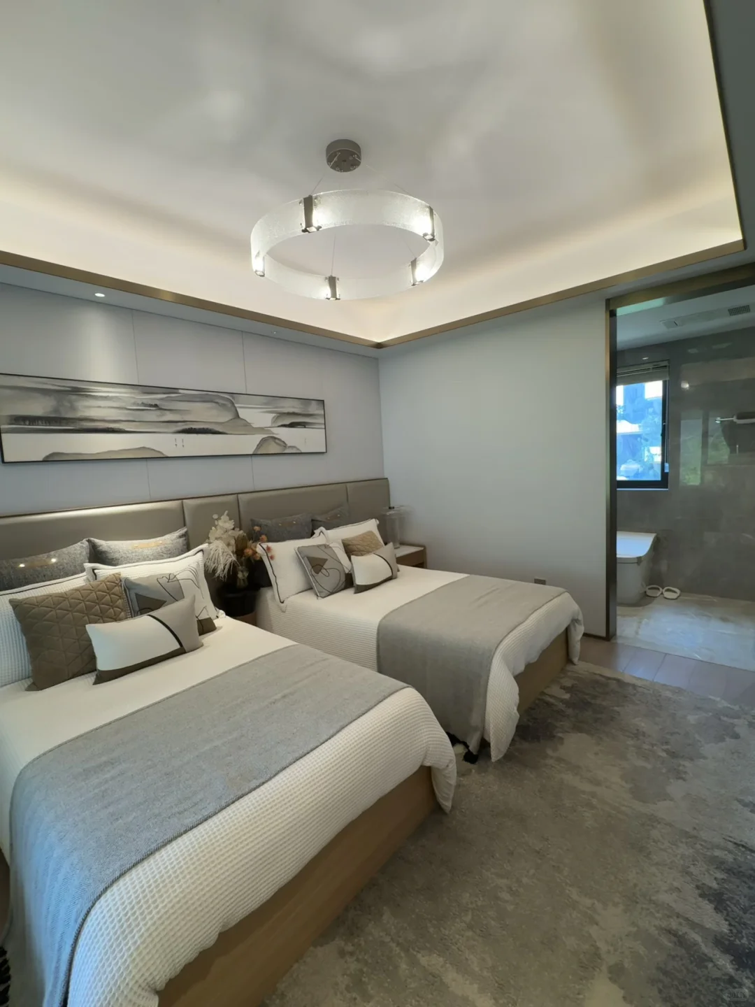 原价1.4w，现4999起总价90w买182平花园云墅