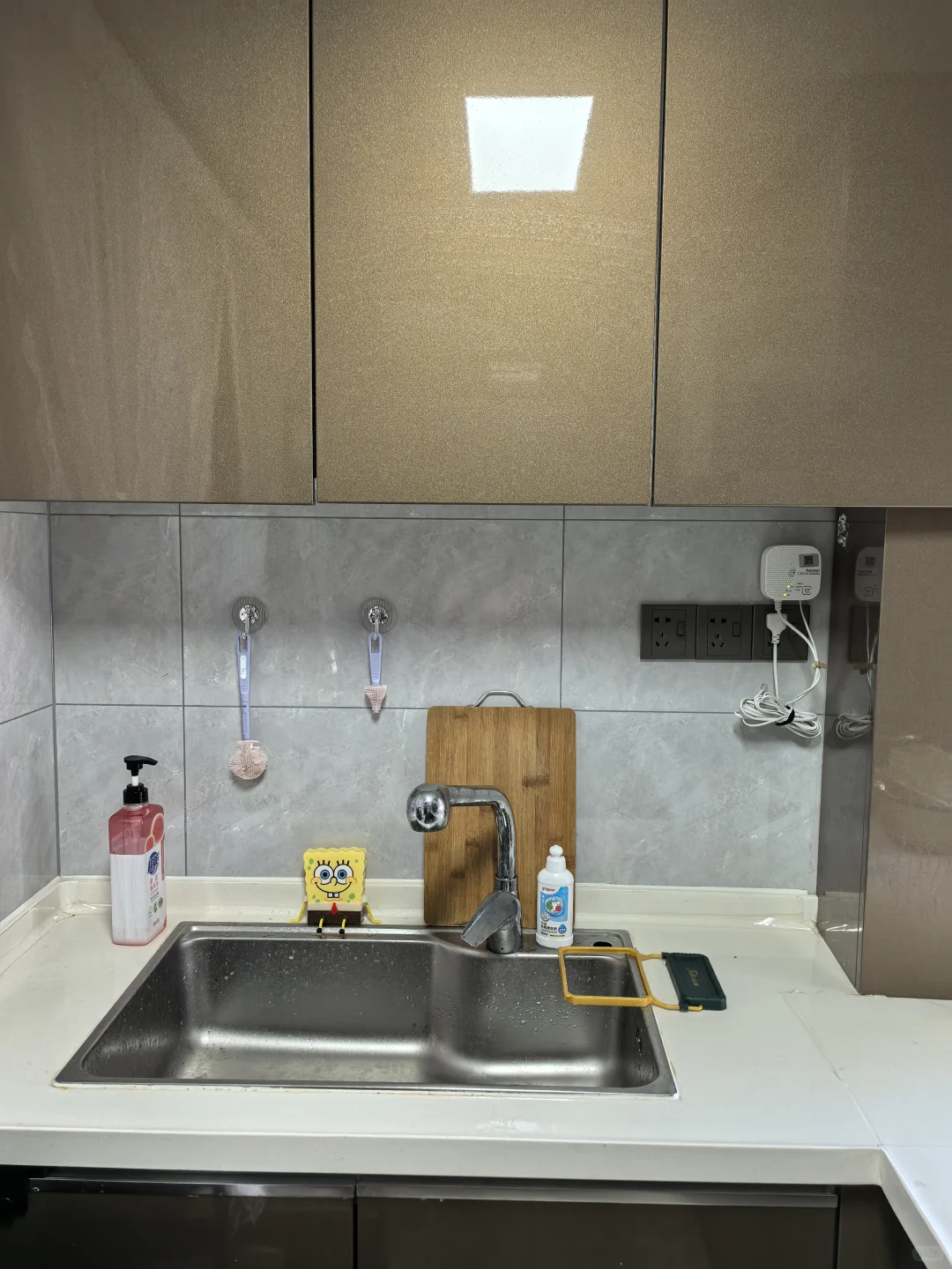 谁能把我的房买走呀！！！！