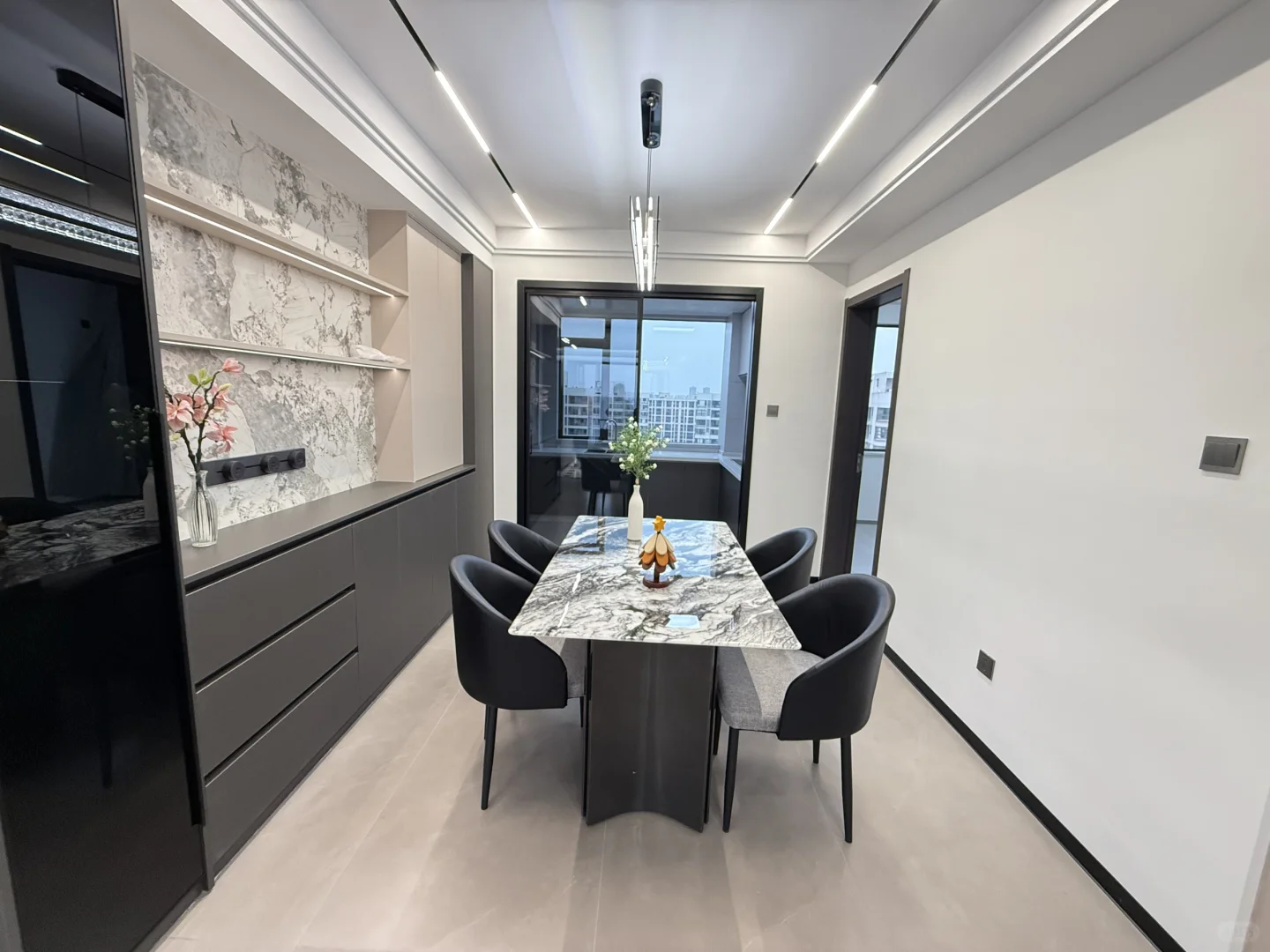 湘潭二手房 | 步步高新天地瑞府五居室