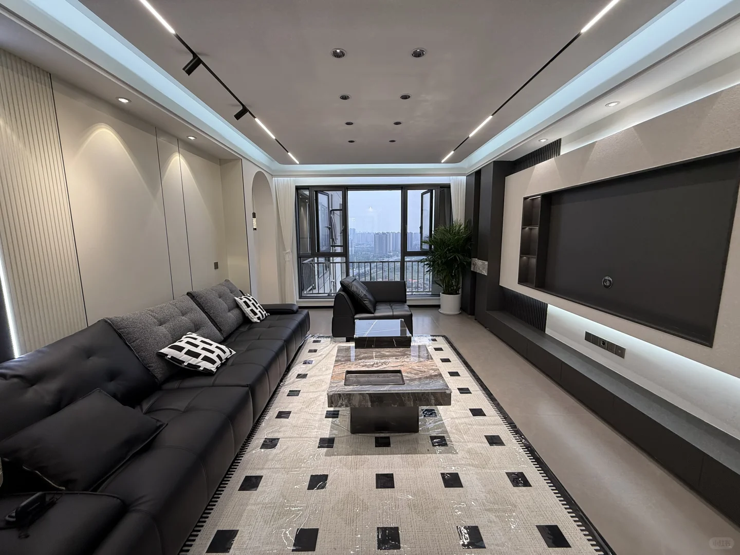 湘潭二手房 | 步步高新天地瑞府五居室