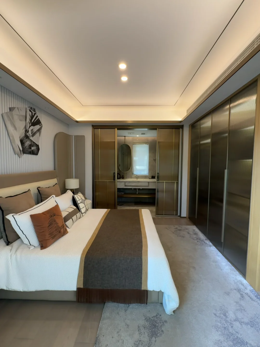 原价1.4w，现4999起总价90w买182平花园云墅