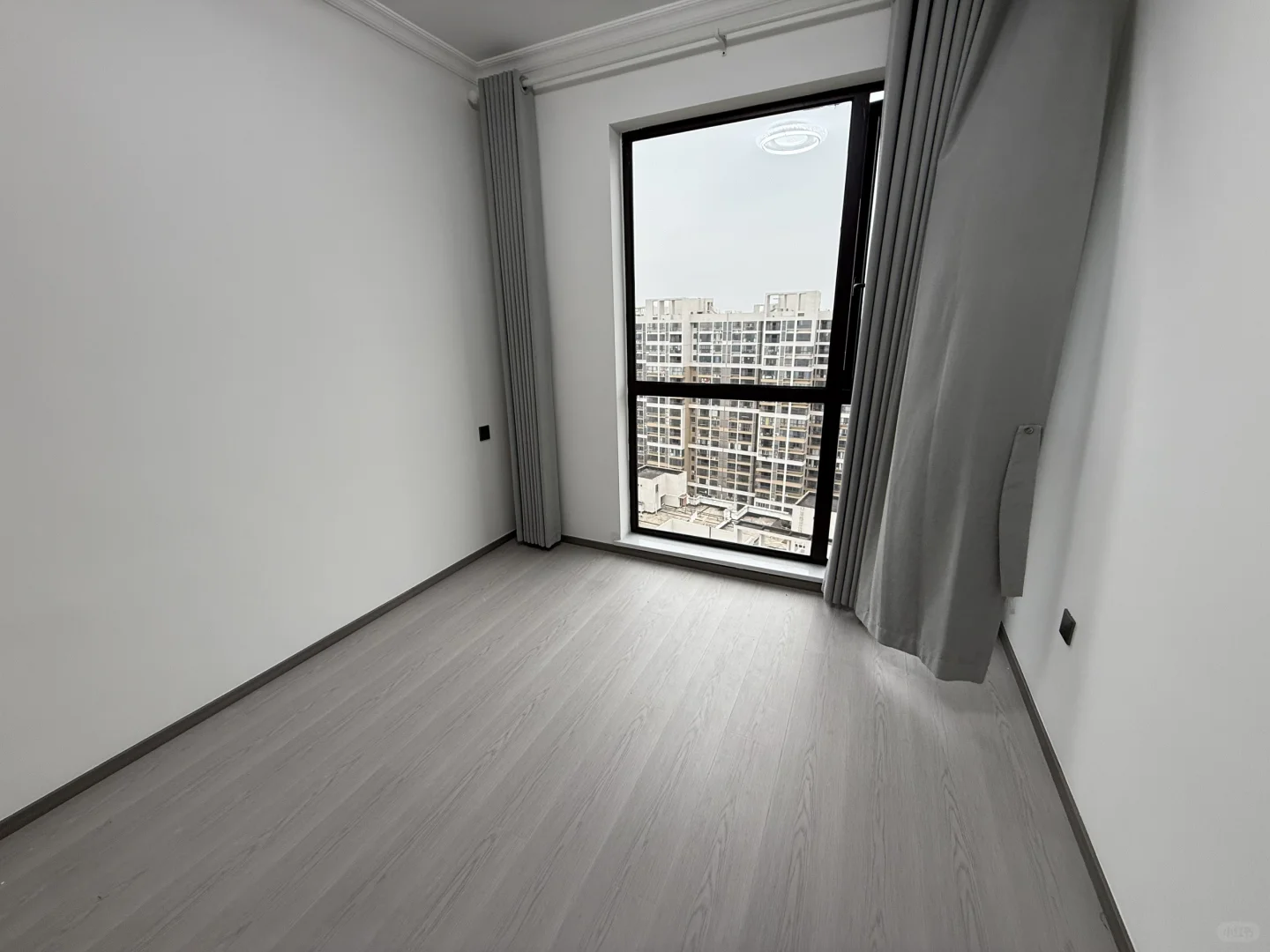 湘潭二手房 | 步步高新天地瑞府五居室