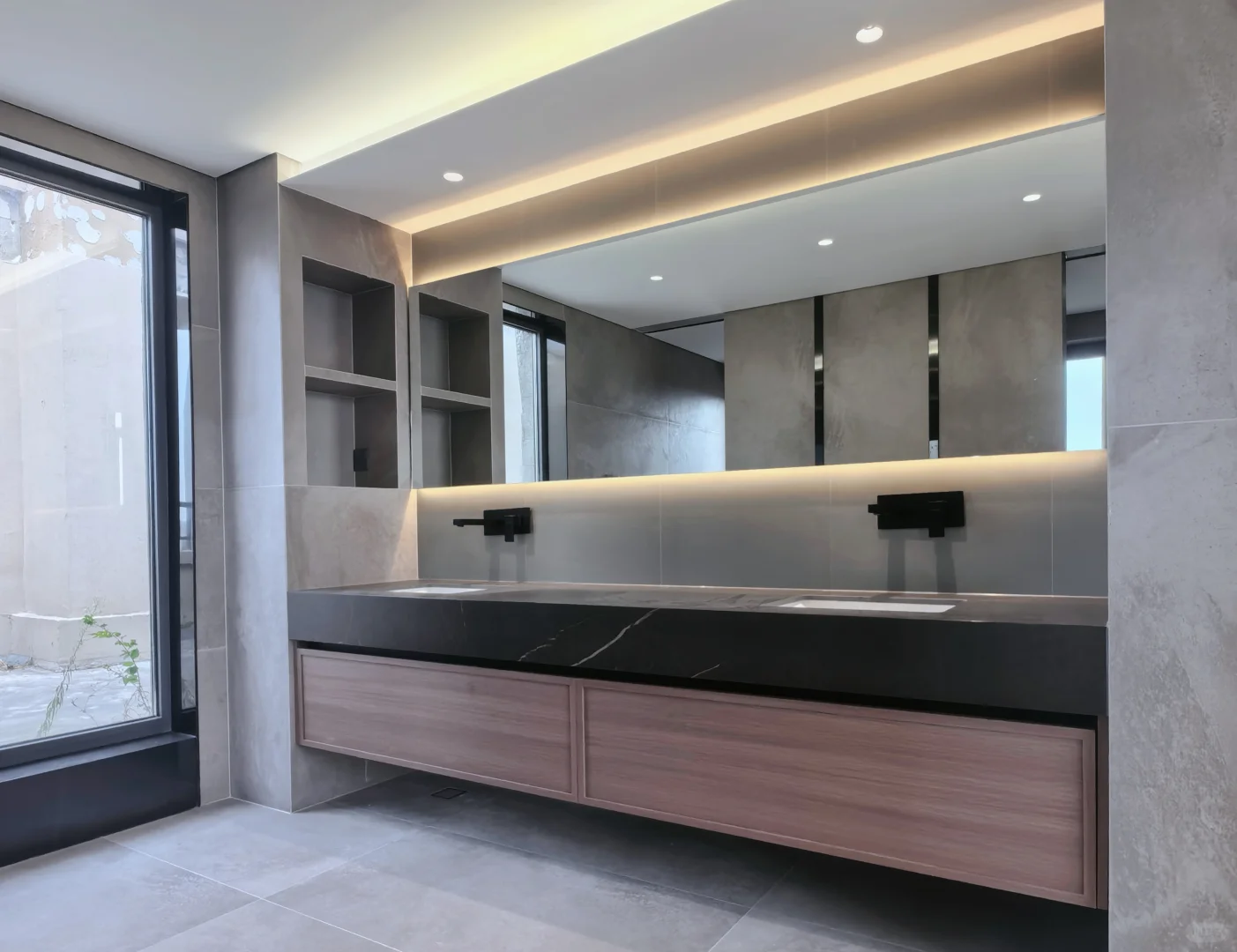 沈阳新市府全新装修，顶跃复式带露台