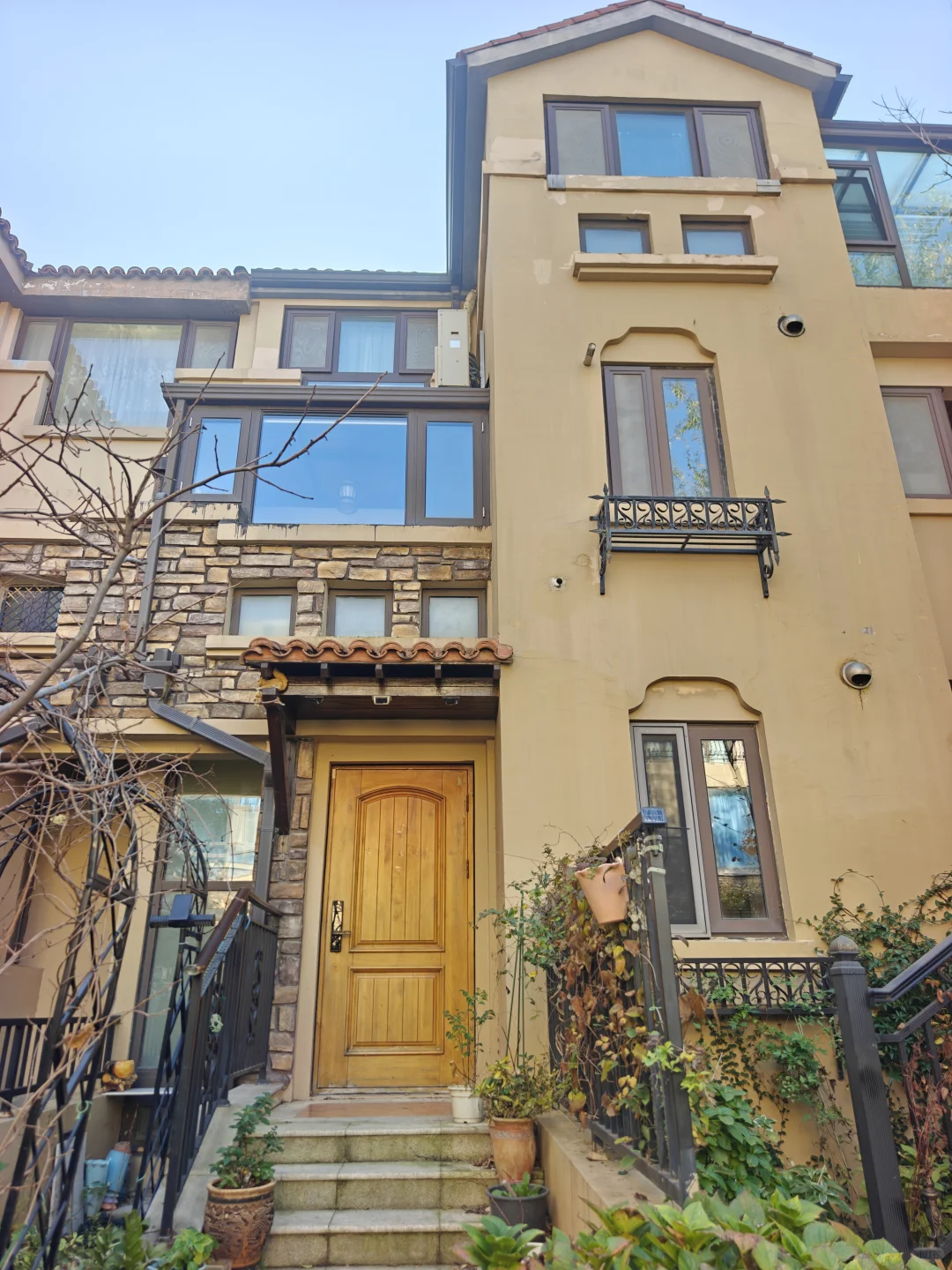 西海岸别墅｜149万买上下两层装修带北院