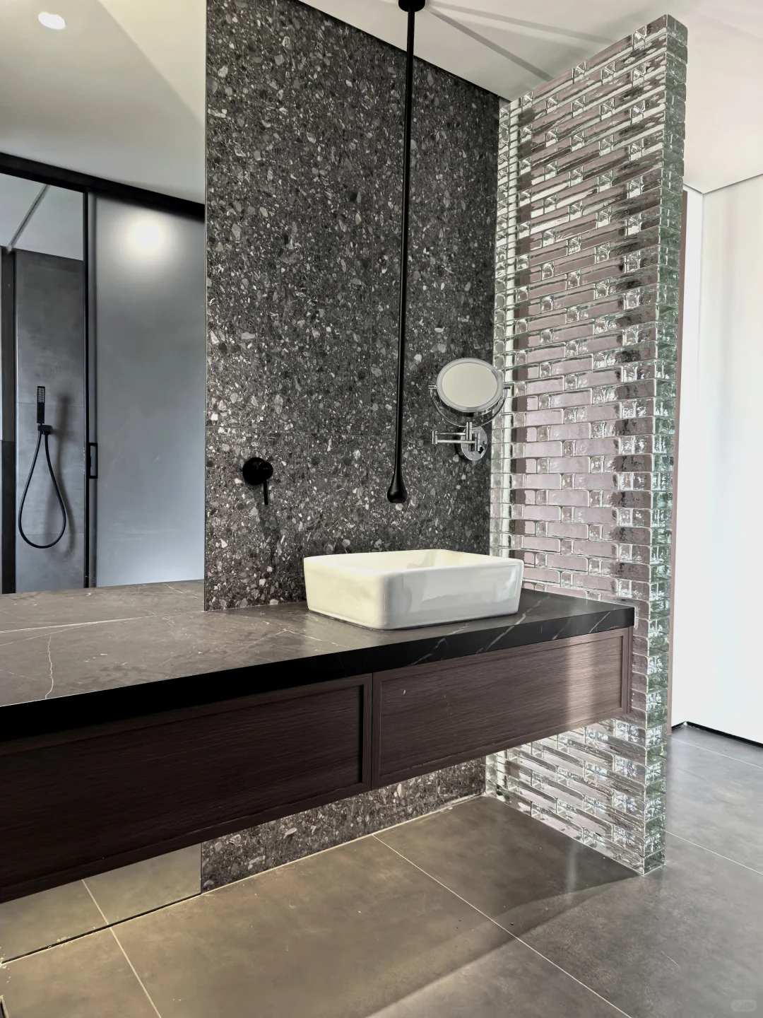 沈阳新市府全新装修，顶跃复式带露台