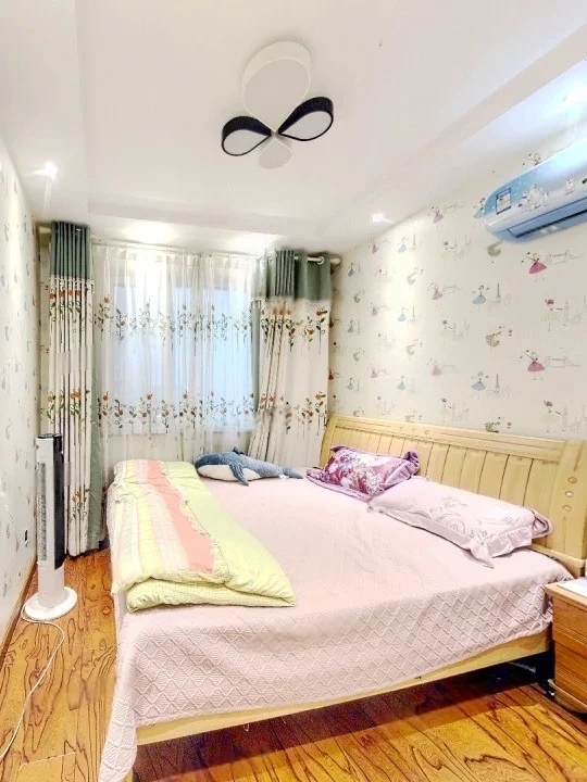 🏠精装捡漏西八路113平三室好楼层仅需50万