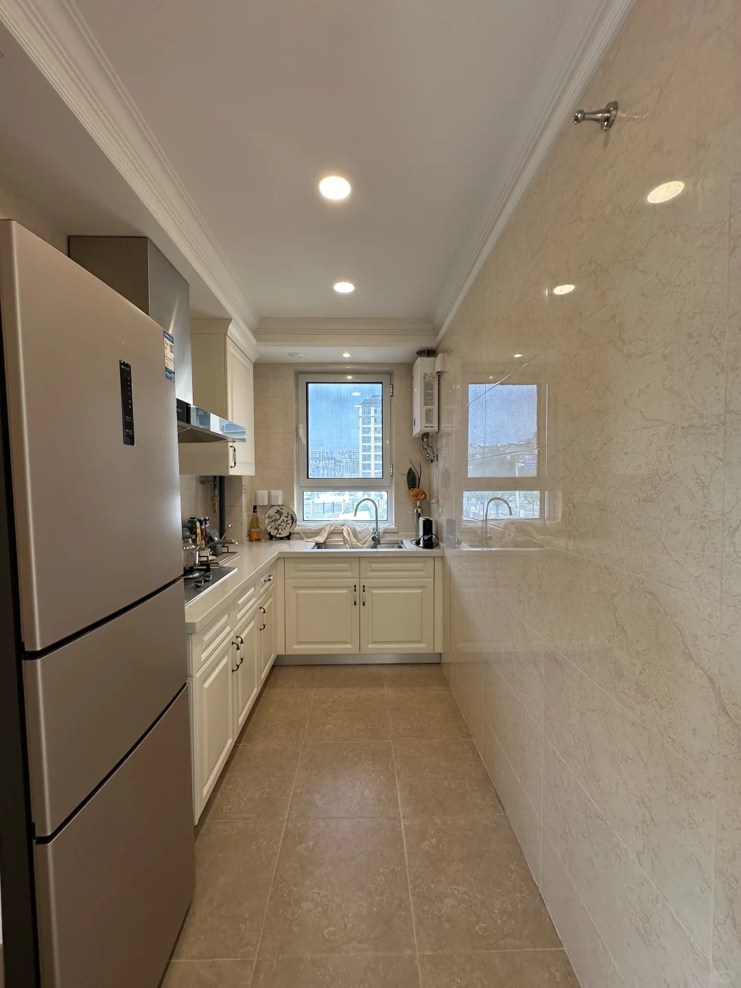 李沧：全款71万！89平精装三居🏡六层电梯洋房