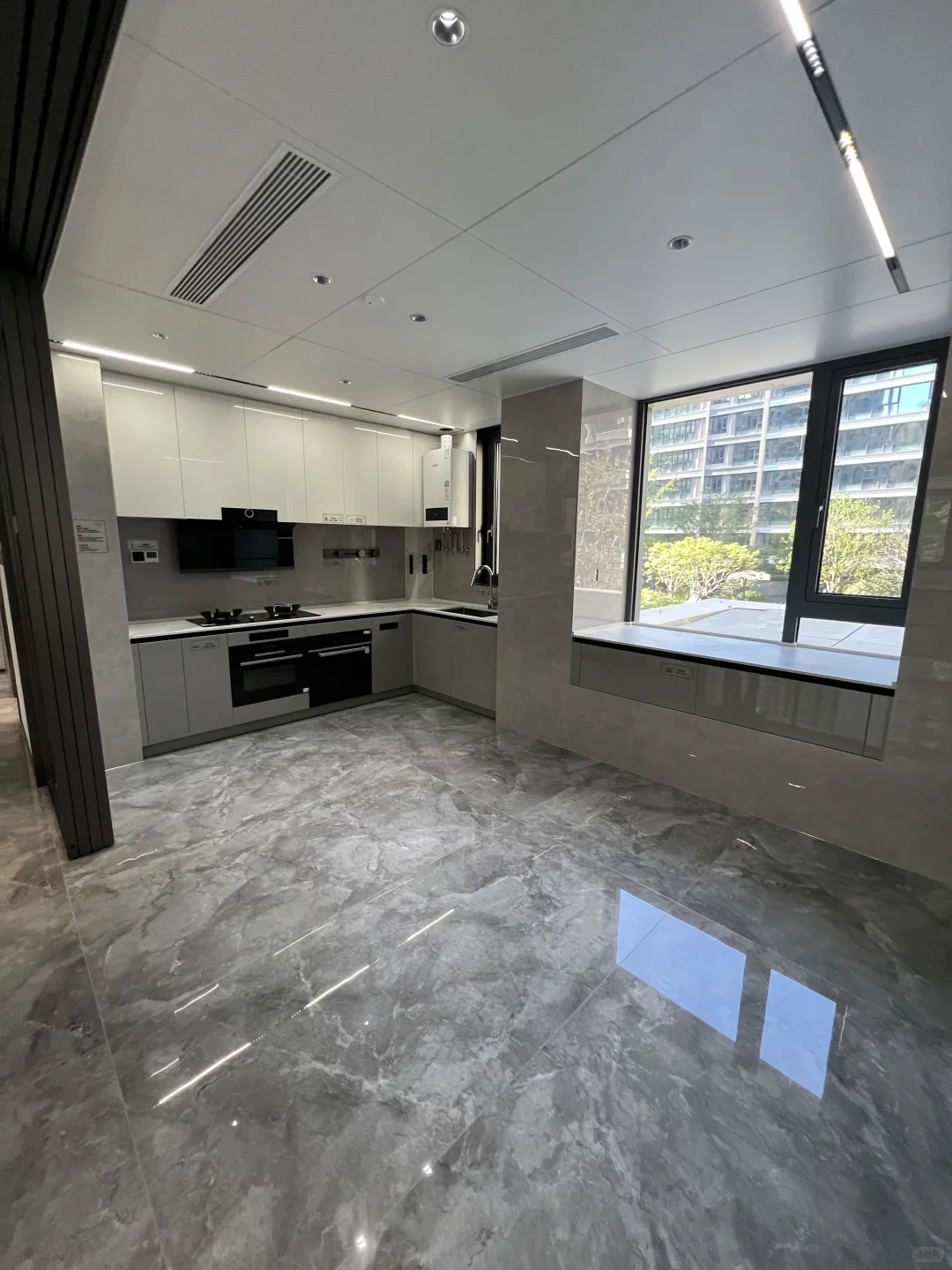 出滨湖141平260万，不议价（原价450万） 🥹 这