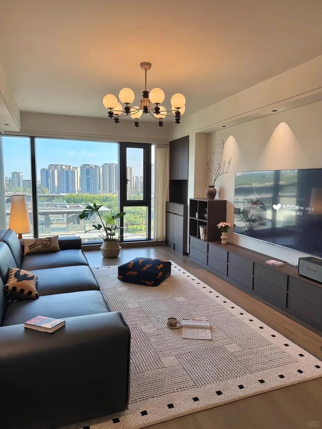 高新区精装修套二🏡一口价48万！现场可小刀