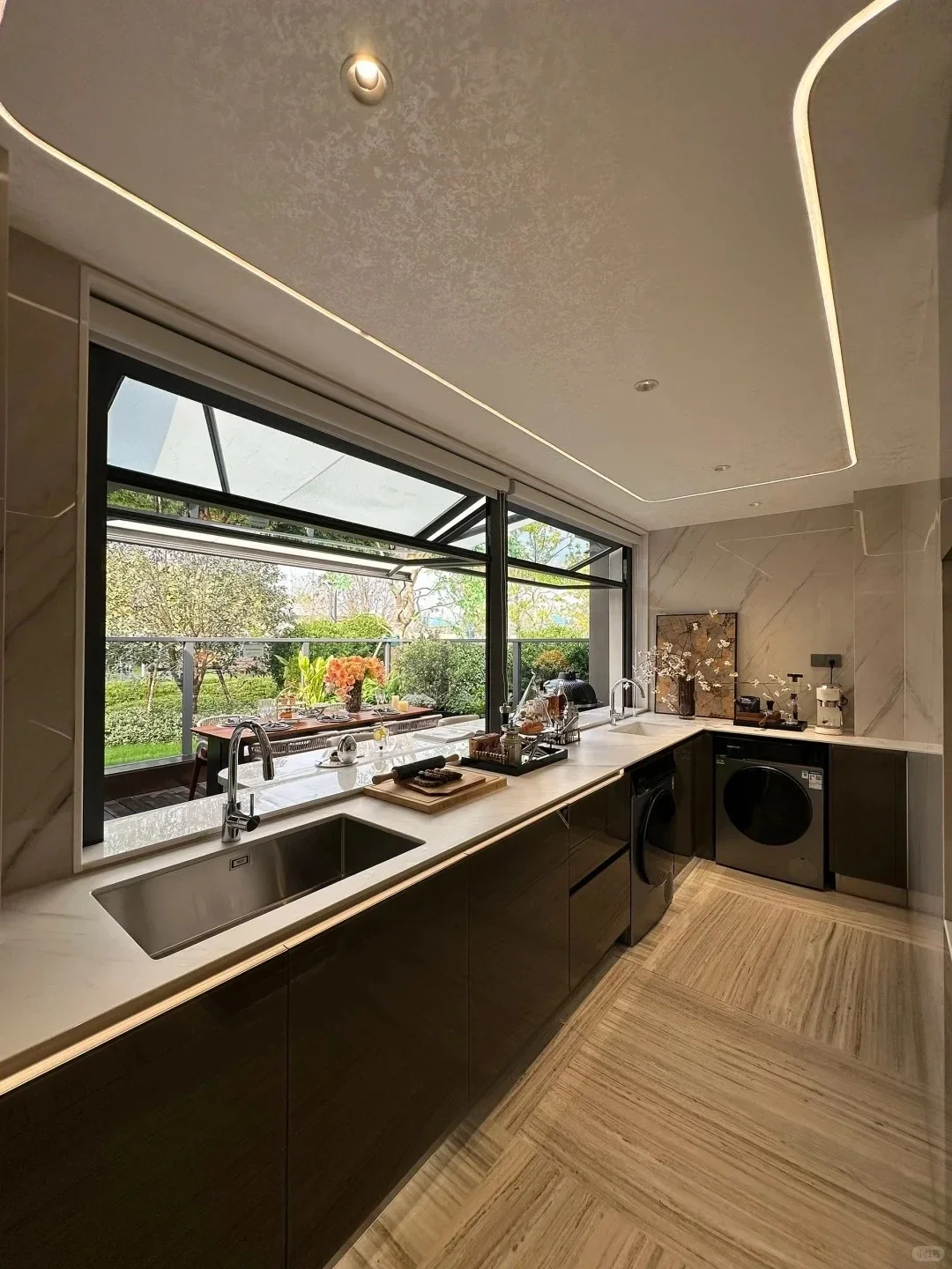 郑州真扛不住了啊，去年310w 现在220w拿下