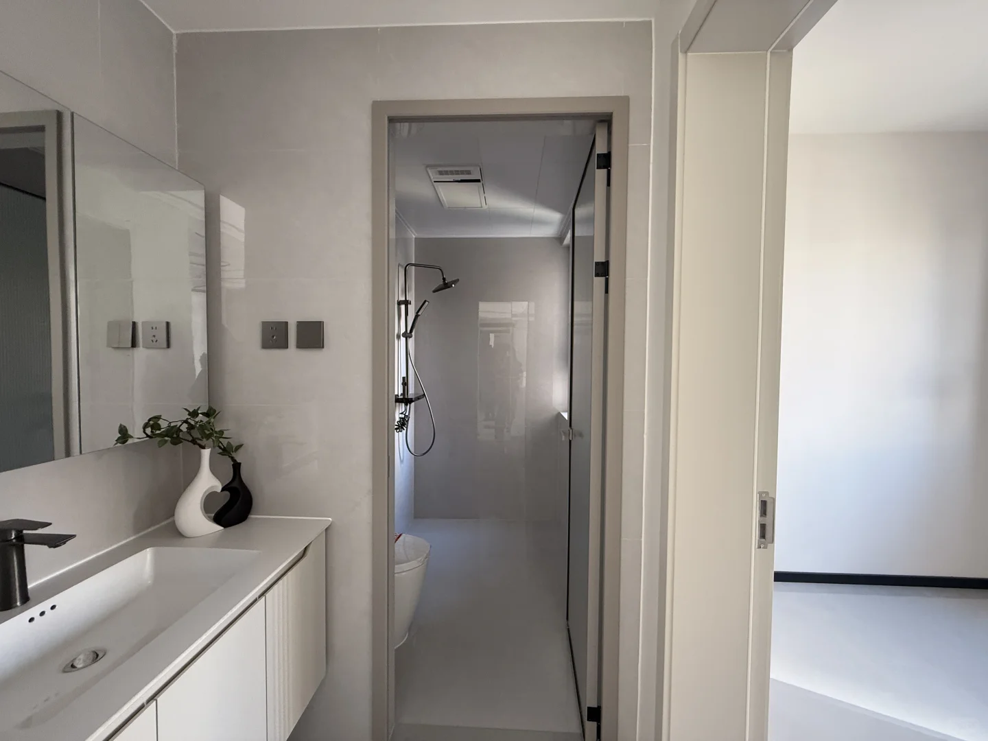 房子一般，但采光绝了☀️