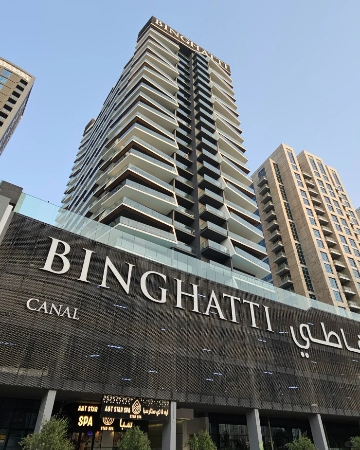 意大利大叔回国前把Binghatti住宅托付给我