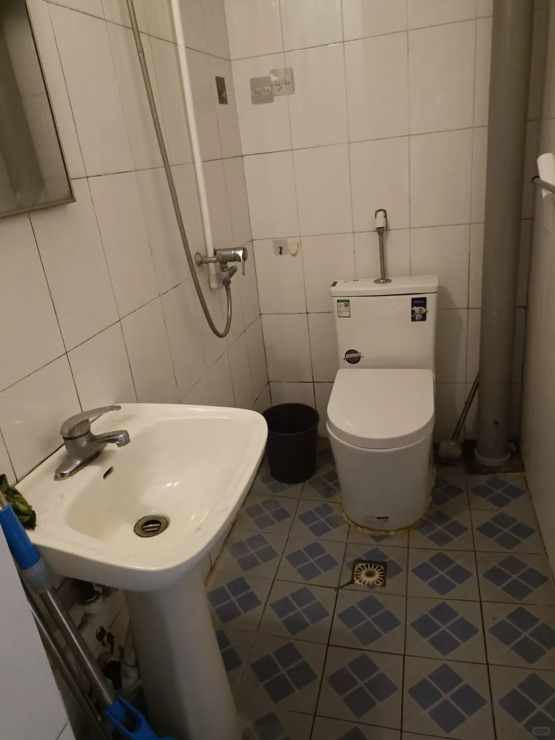 杭州路嘉定路套一网2拎包住1100元