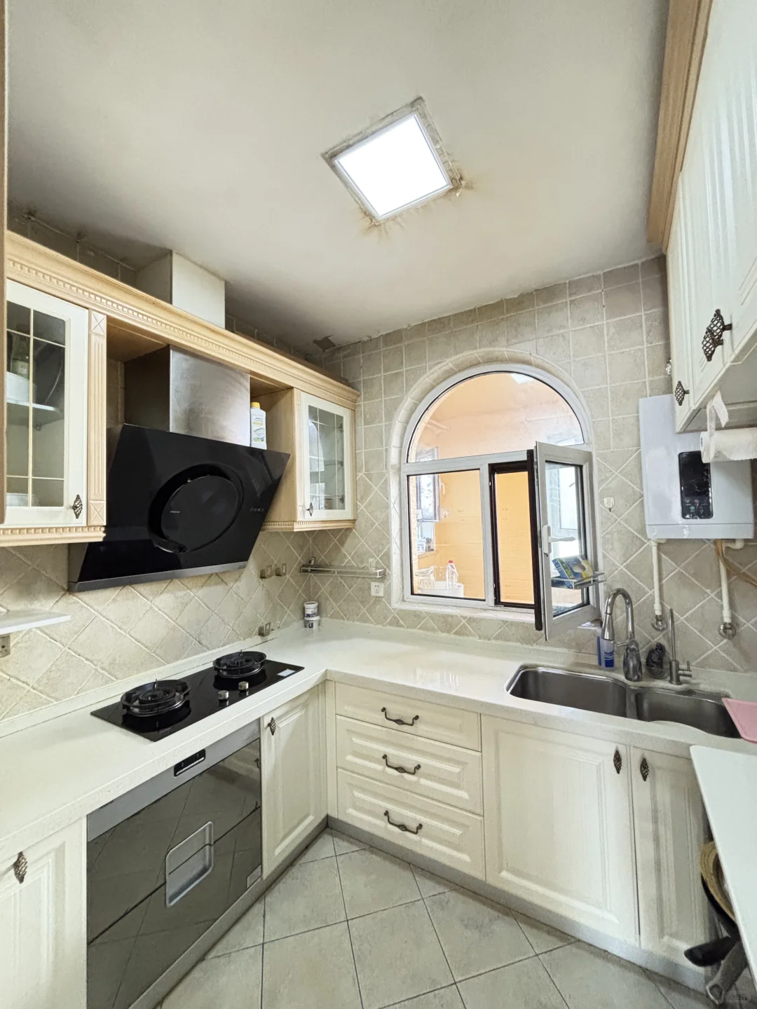 业主群炸锅了！带150㎡院边户别墅 226万拿下