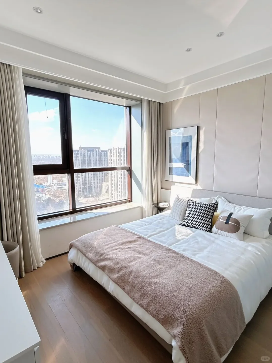 业主离京，115万出通州7号线，76平两居